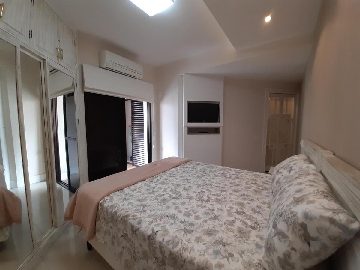 Lindo Flat No Edificio Cosmopolitan, Com Garagem E Piscina Apartamento Santos  Exterior foto